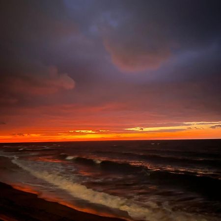 Newly Renovated 2 Bedroom Beachfront House Sitio de Calahonda Esterno foto