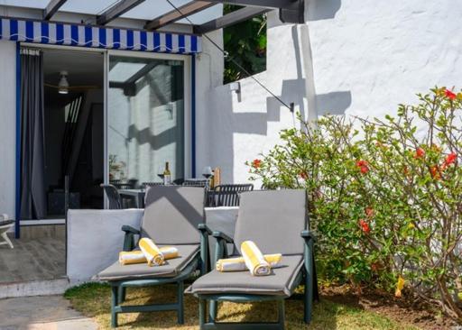 Newly Renovated 2 Bedroom Beachfront House Sitio de Calahonda Esterno foto